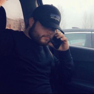 Meet your Posher, Thomas